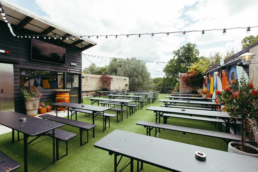 Rooftop Terrace & Banyard Room (Whole Top Floor) at The Tivoli in Cambridge