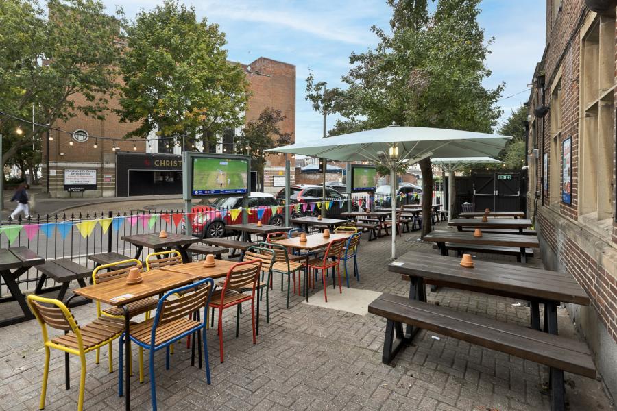 Garden at City Arms, Oxford in Oxford